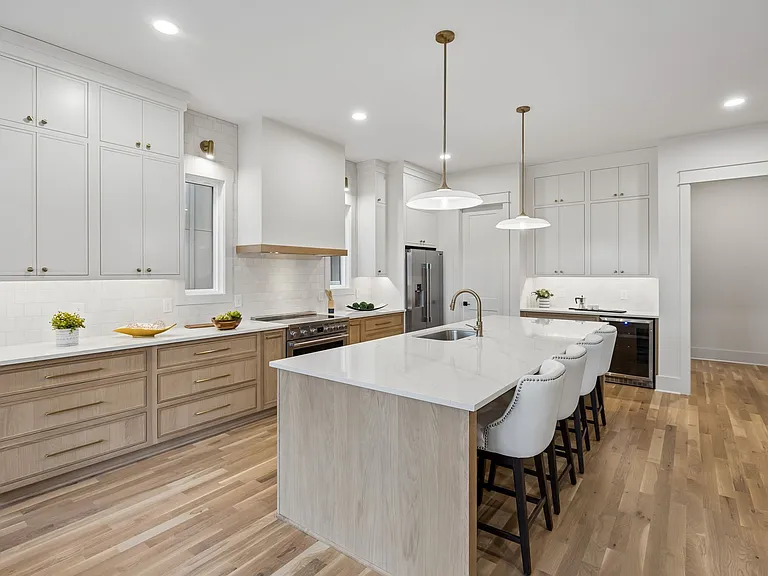 905 Potter Ln — Photo 12