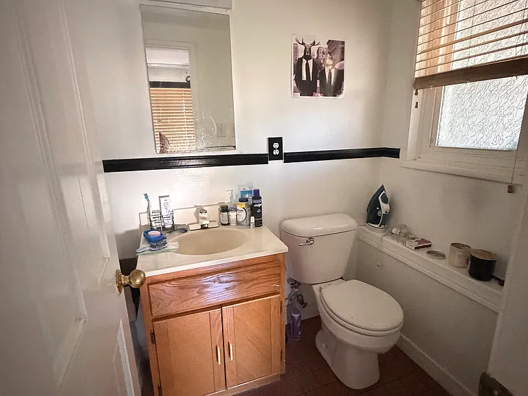 8625 Delmonico Ave — Photo 28