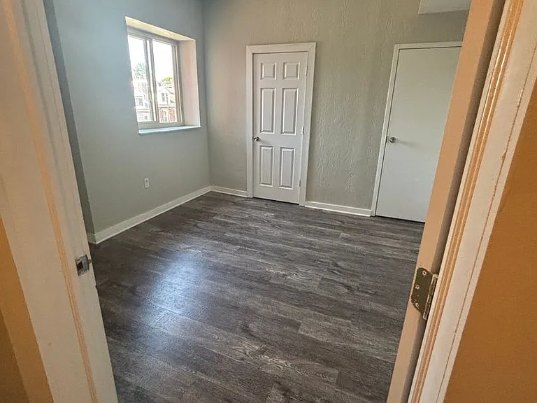 3822 Liberty Ave. — Photo 10