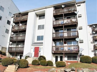 11 Gibbs St UNIT 18B, Worcester, MA 01607