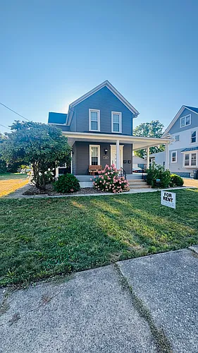 588 Elma St Photo 1
