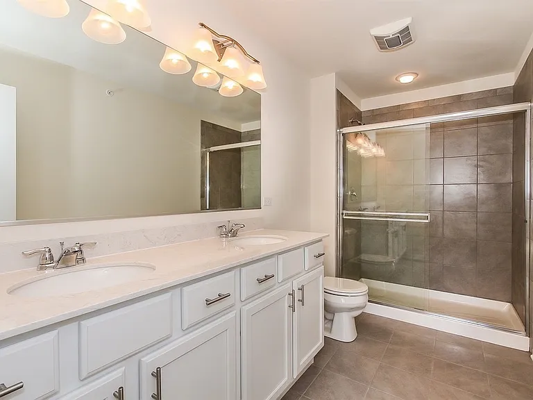 1923 Continental Ave #1923 — Photo 10