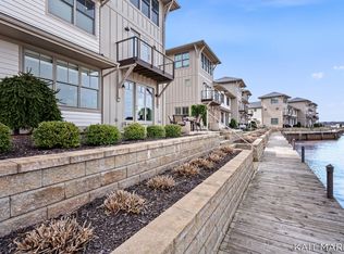 543 Macatawa Ave, Holland, MI