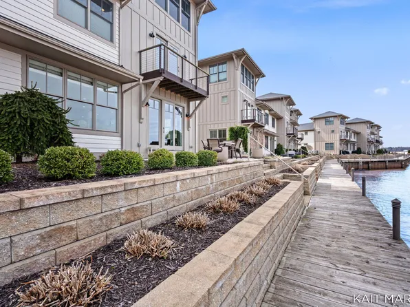 543 Macatawa Ave, Holland, MI 49423