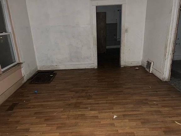 5th image of 1114 W Adrian G Hinton Ave