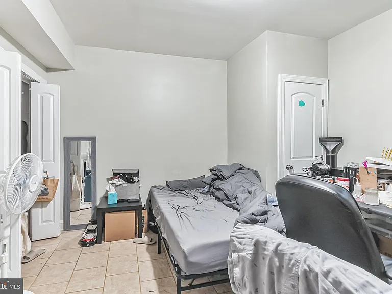 331 N 40th St #3B — Photo 9