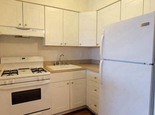 120 Dell Glen Ave APT B, Lodi, NJ 07644