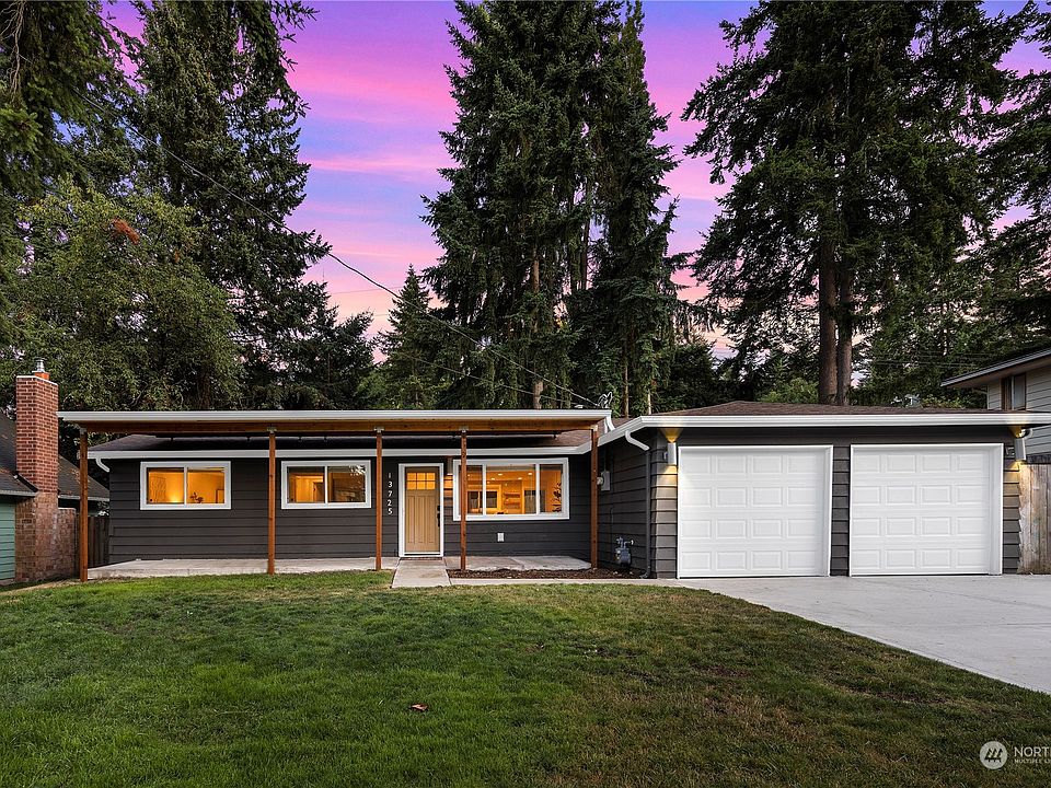 1st image of 13725 NE 70th Place