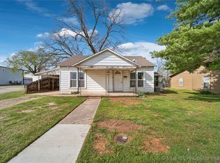 123 W Breckenridge Ave, Bixby, OK 74008