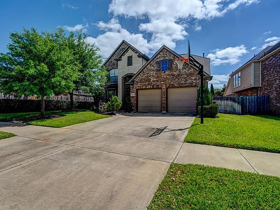 2nd image of 5611 Kendall Hill Ln
