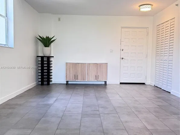 700 NE 63rd St APT D309, Miami, FL 33138