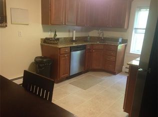 28 Charles St, Woburn, MA 01801