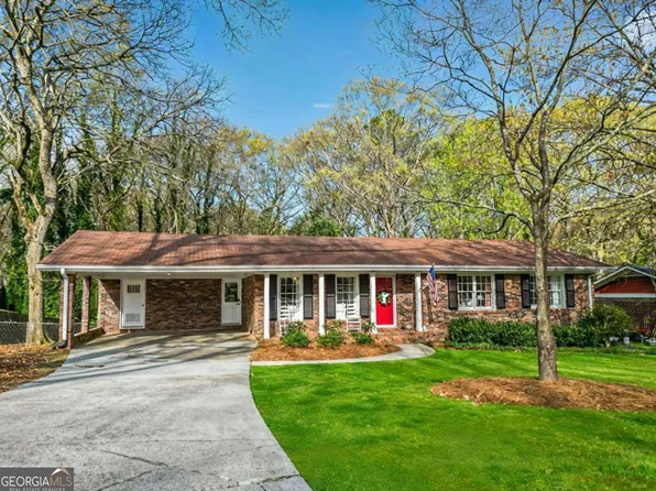 204 Indian Creek Dr, Monroe, GA 30655