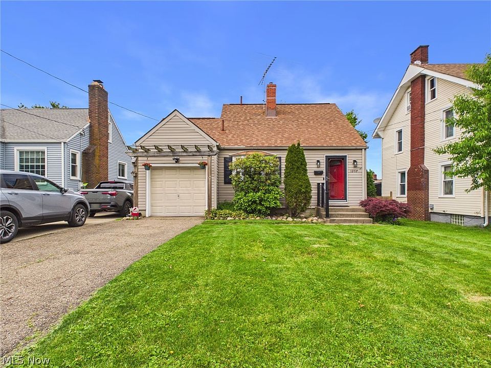 1st image of 1207 Havana Pl NE