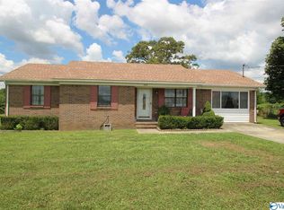 2822 Butler Rd, New Market, AL 35761