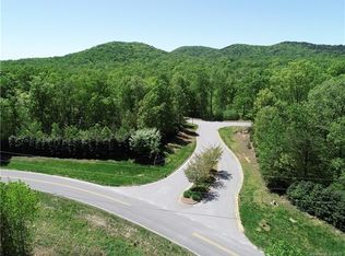 5100 Kings Pinnacle Dr, Kings Mountain, NC 28086
