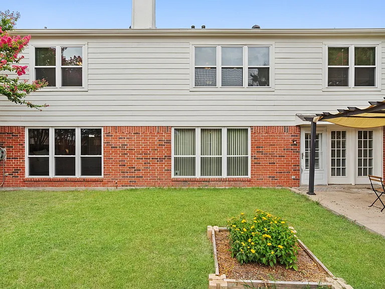 4518 Wescott Dr — Photo 37