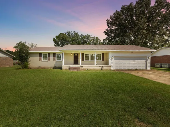 604 Cherokee Ln NW, Hartselle, AL 35640