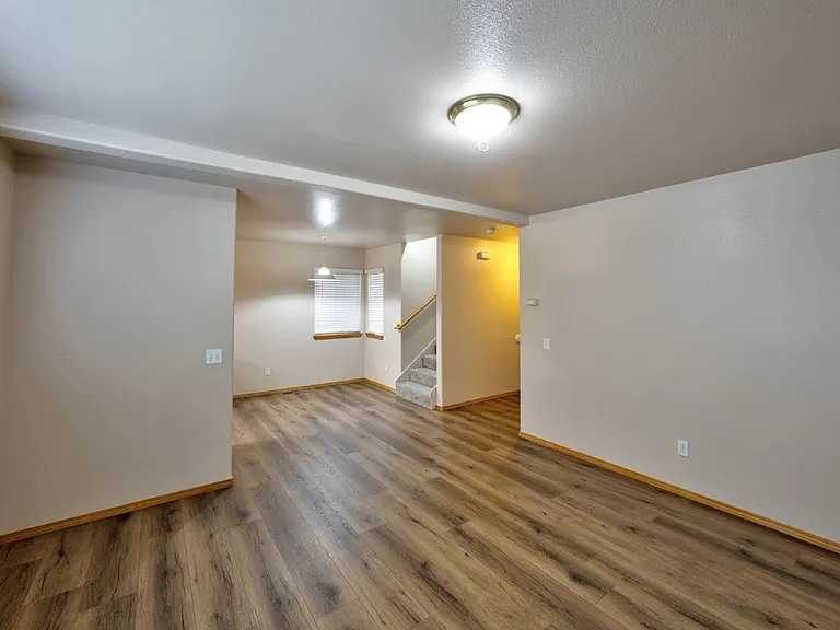 1133 NE Hidden Valley Dr #A-D — Photo 8