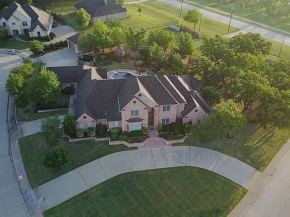 3rd image of 763 Flamingo Cir