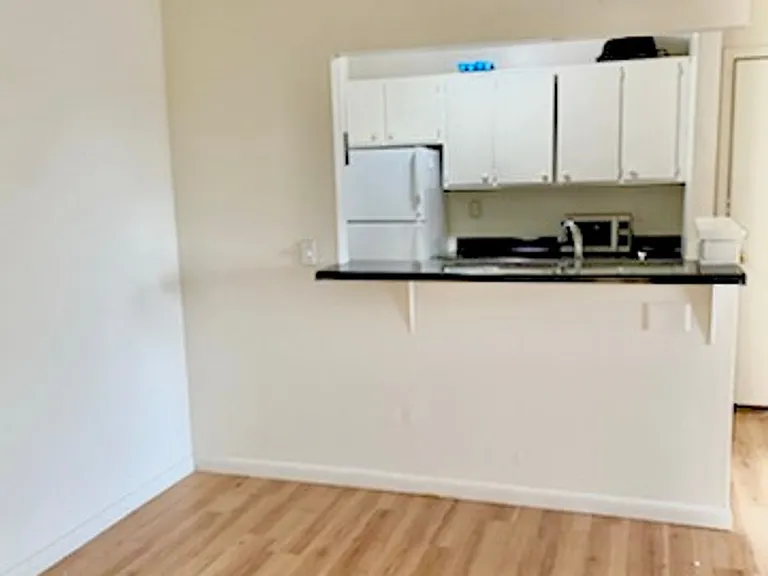University Park Apartments near Cornell University — Photo 41