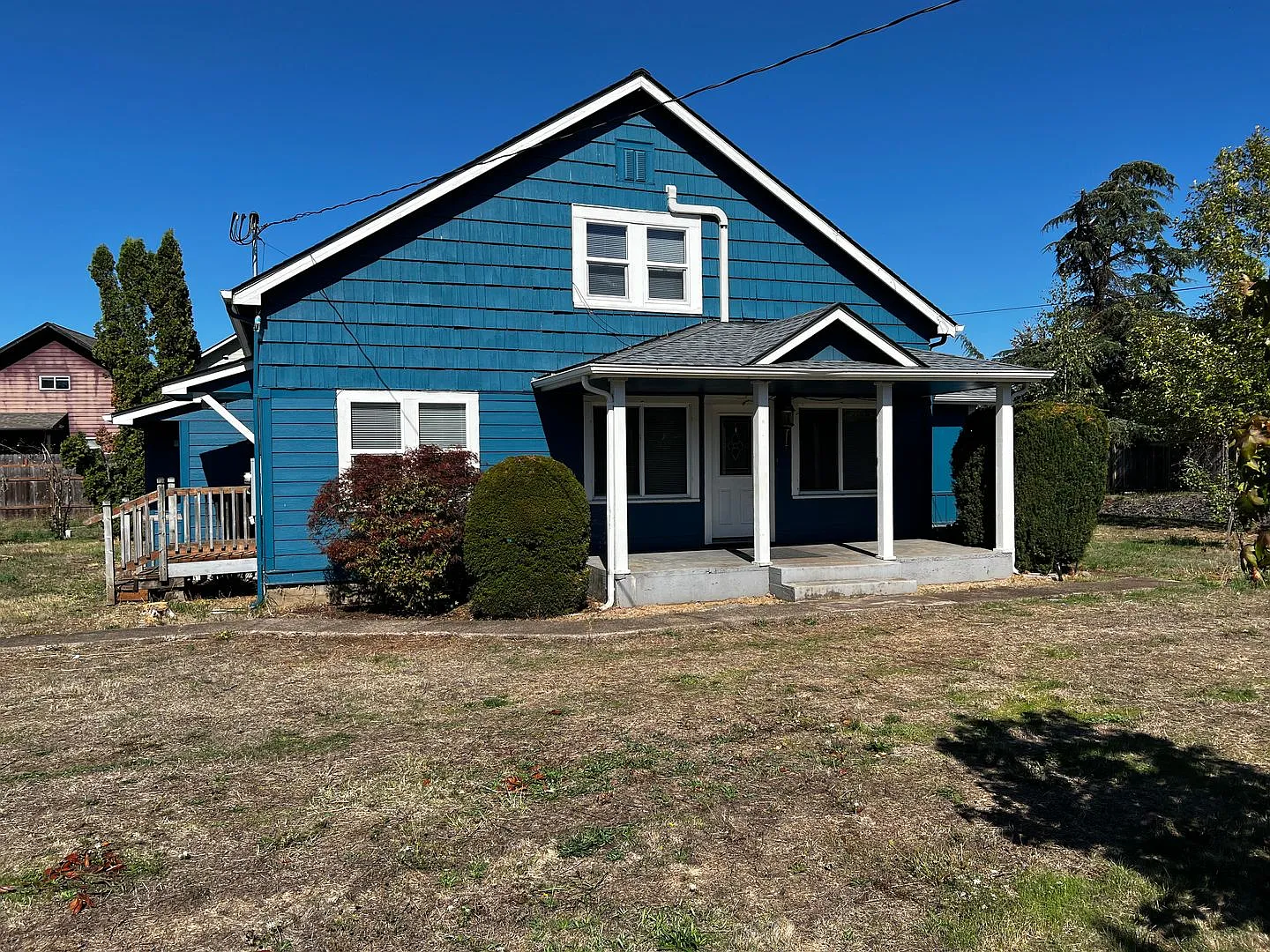 Large 5-bedroom, 2-bathroom Farmhouse for rent! — Photo 2