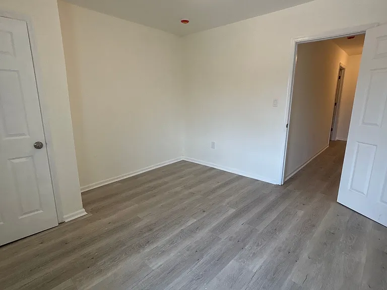 6117 Glenmore Ave #1 — Photo 7