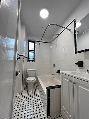 Rented by Voro New York | media 7
