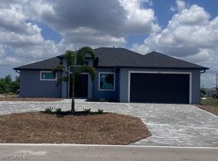 31 Kismet Pkwy E, Cape Coral, FL 33909
