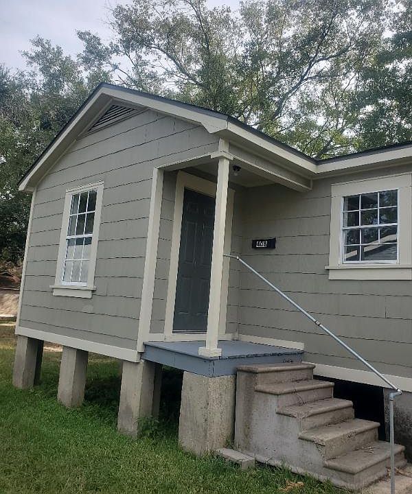 1st image of 408 N Texas St