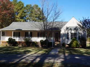 5816 Thweatt Dr, Disputanta, VA 23842