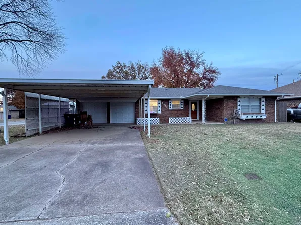 2217 W Cedar Ave, Duncan, OK 73533