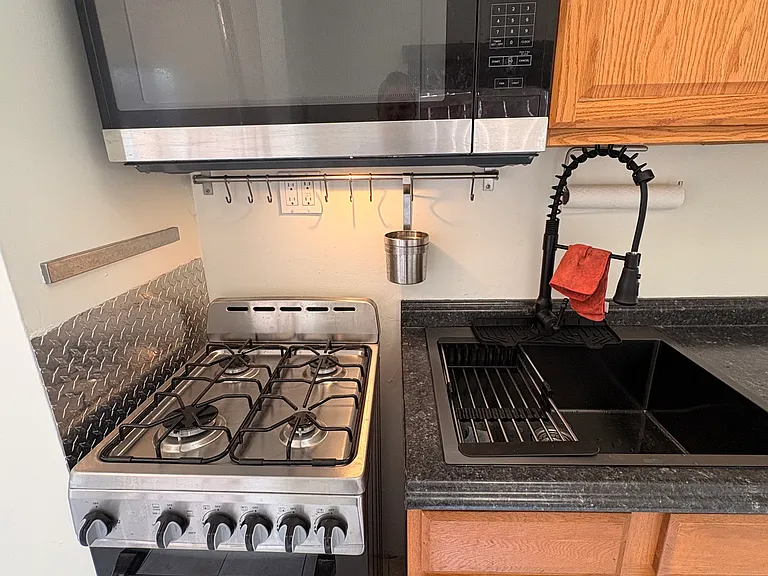 2261 Ewing St #1 — Photo 15