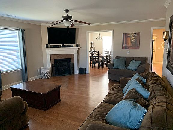 5th image of 105 Willowbrook Dr