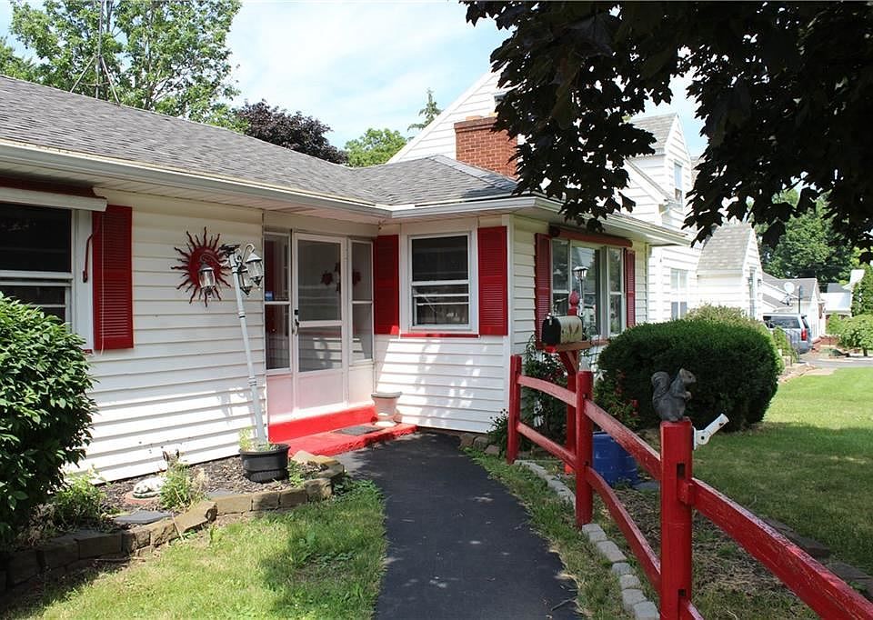 1st image of 35 E Albion St