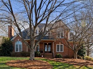 108 Suntree Dr, Advance, NC 27006