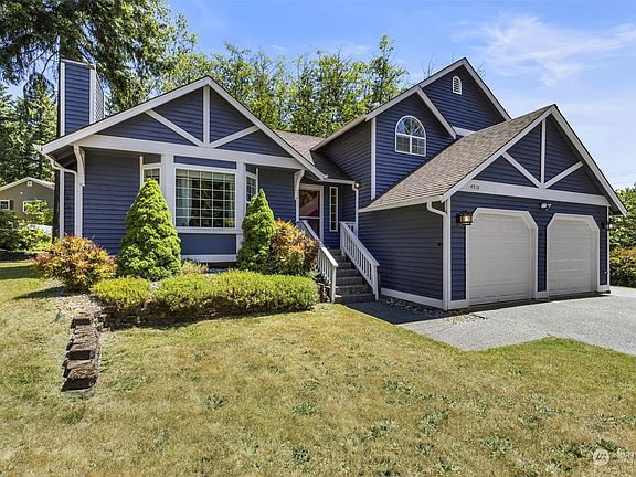 2nd image of 4510 NW Scarlet Court