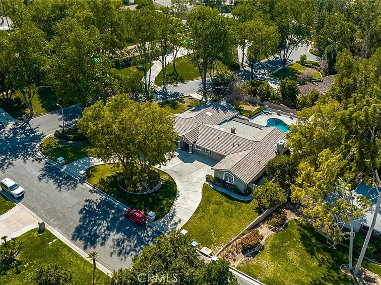 7455 Jola Dr — Photo 8