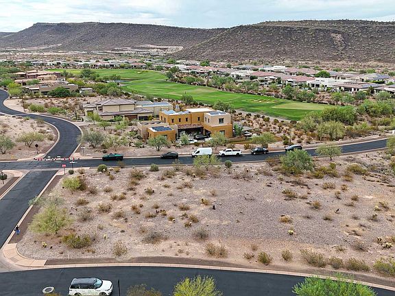 4th image of 30623 N SAGE Drive #1