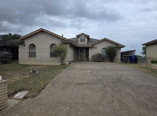 3706 Pine St, Laredo, TX 78046