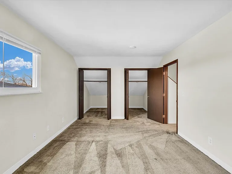 717 Fairmont Dr — Photo 12