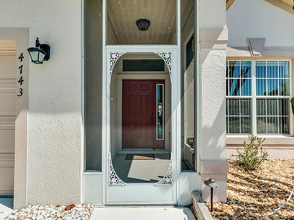 4th image of 4743 Outlook Dr