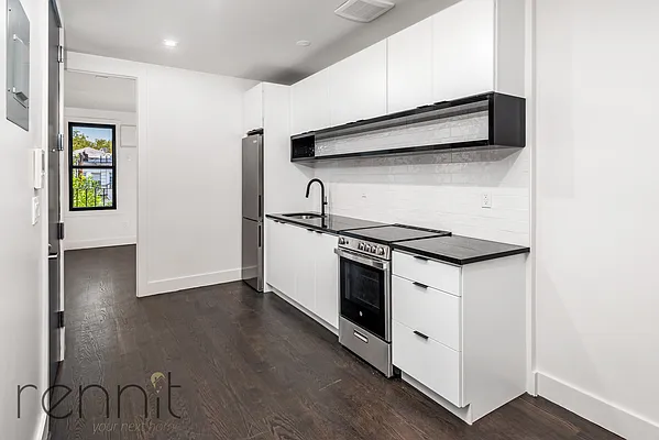 Rented by Rennit Inc. | media 11