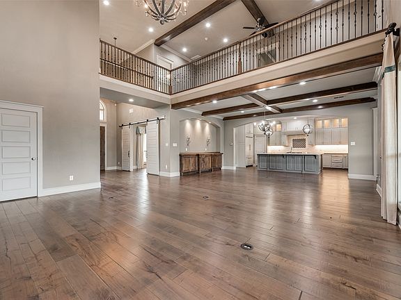 5th image of 140 Sullivan Way
