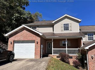 32 Mooring Way, Elkview, WV 25071