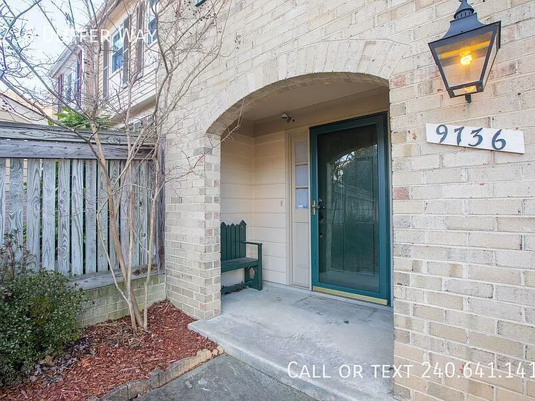 9736 Duffer Way — Photo 3