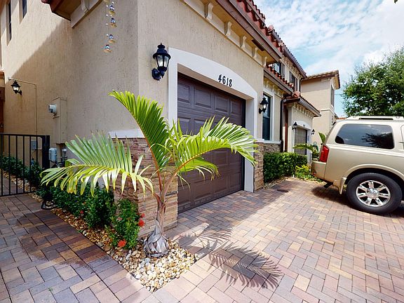 2nd image of 4618 NW 59th St