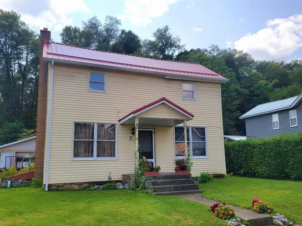 63 Penn St, Grampian, PA 16838
