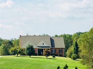 3016 Friends Mission Rd, Ararat, VA 24053