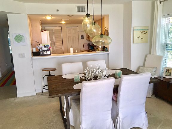 4th image of 2700 Ocean Dr APT 100